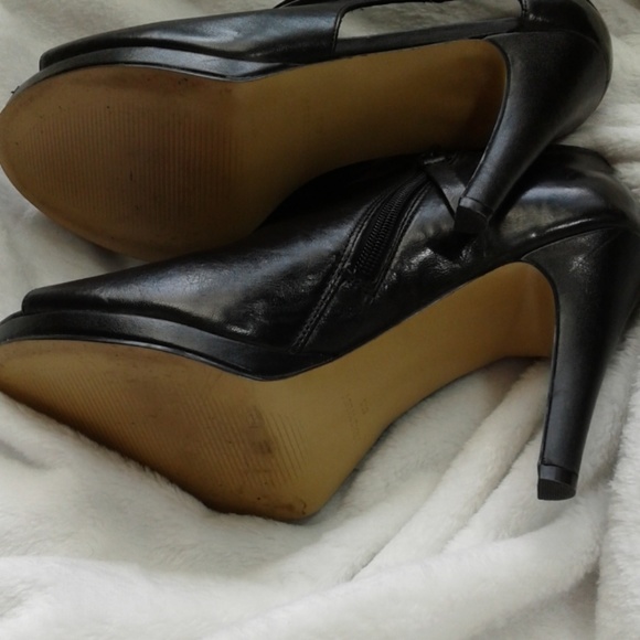 Nine west heeled bootie sz 8 peep toe open side - Picture 6 of 8
